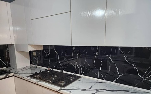 تصویر 3 از سرامیک آشپزخانه رنگ مشکی مناسب پشت اجاق با تحمل حرارت